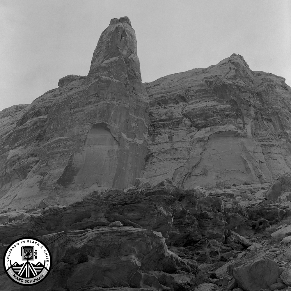 Monument Valley Black and White Photographs That Capture Timeless Beauty - My SEO Directory