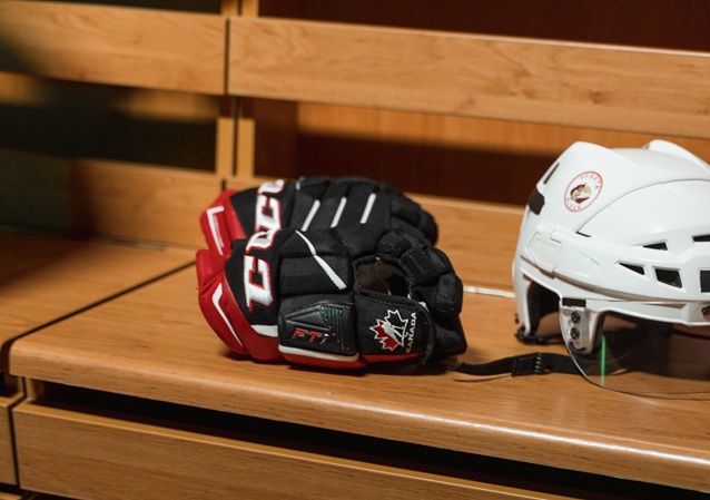 The Importance of Hockey Gloves on the Ice | How Important