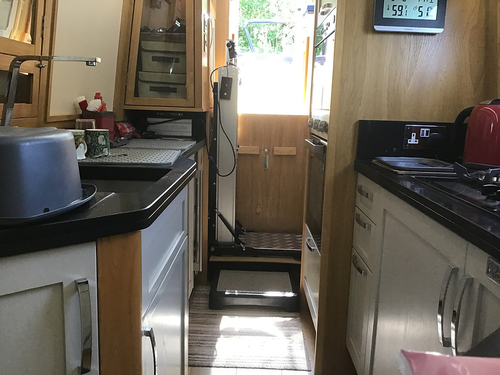 Electric Caravan Step Lift | Buying Guide | Motorstep