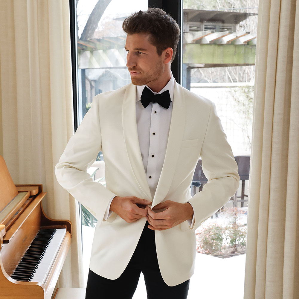 Tuxedo Rentals from $190 | Dallas' #1 Tuxedo Shop