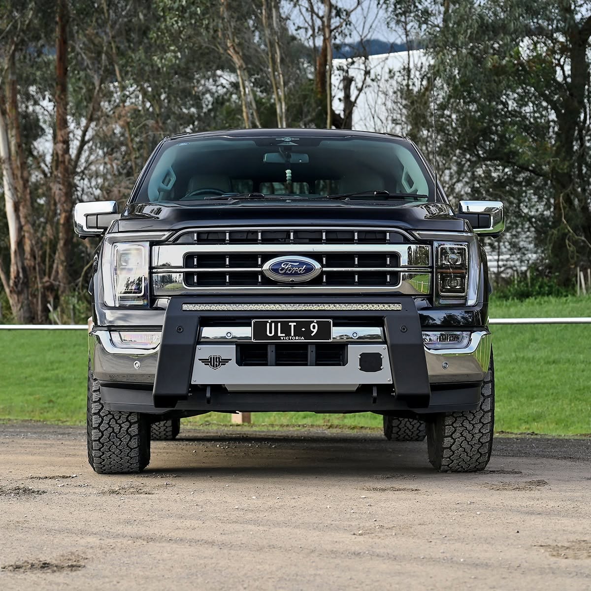 What to Look for in a Ford Nudge Bar: A Guide – theaussieway73