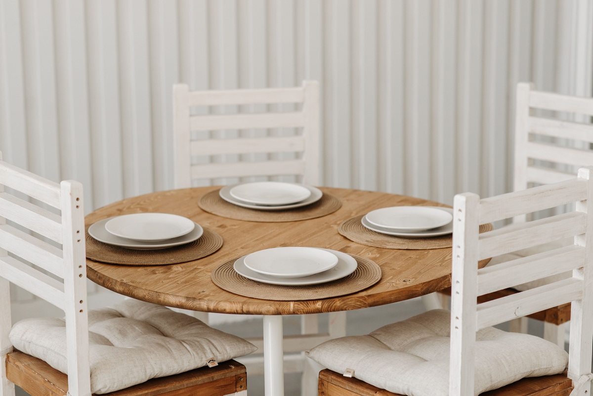 One Simple Change: How a Round Dining Table Can Transform Your Home – Timeless Pages