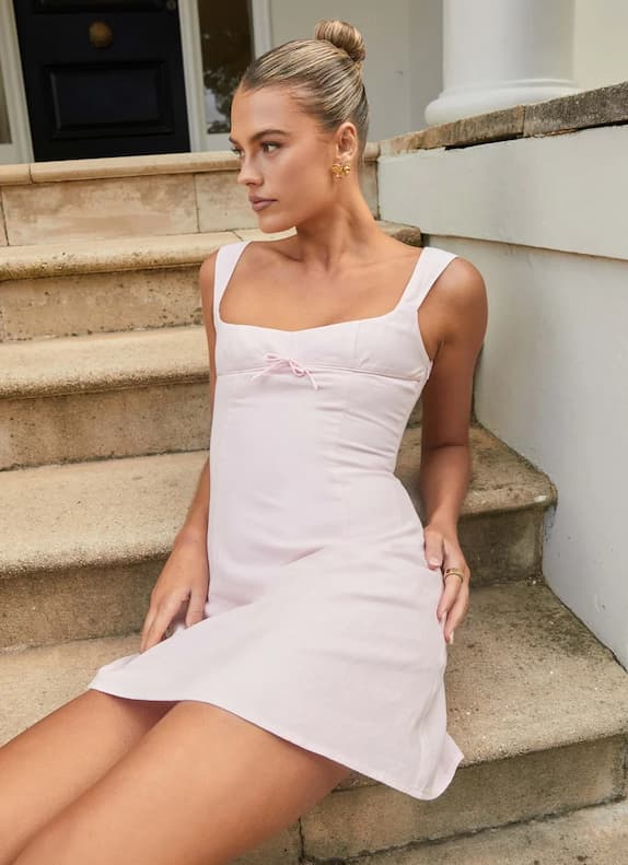 How to Choose the Ideal Dress for Your Next Vacation - Editors Top