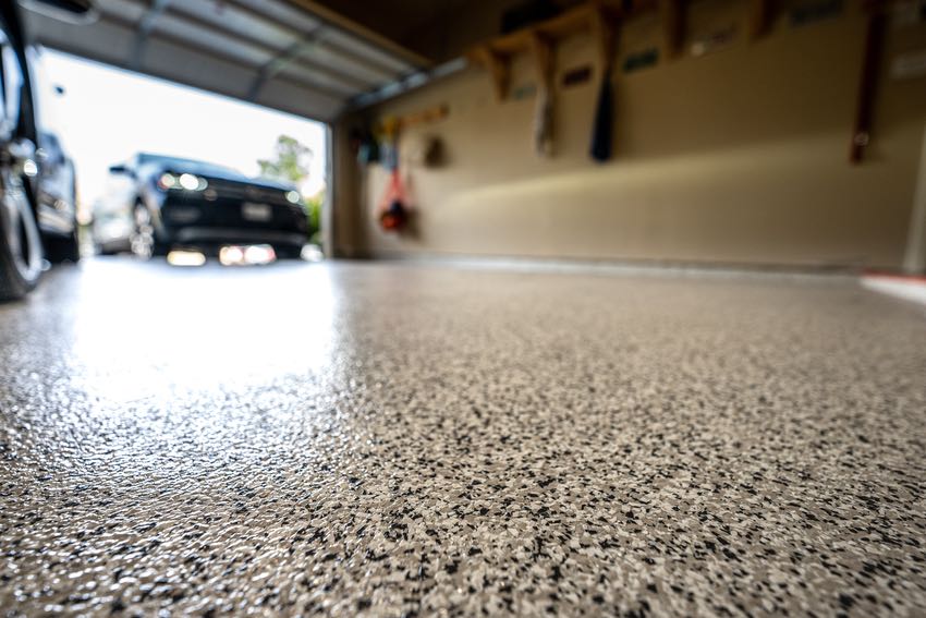 Plattsättning av bad – rätt grund för ett hållbart och snyggt badrum – Flat Floor Sverige AB