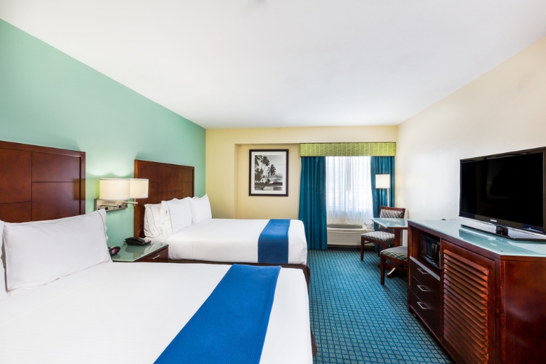Visiting the San Diego Zoo and Beaches? Where Should You Stay?