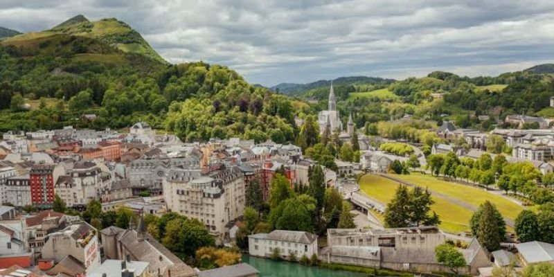 Ryanair Lourdes Office Address +1-888-738-0817