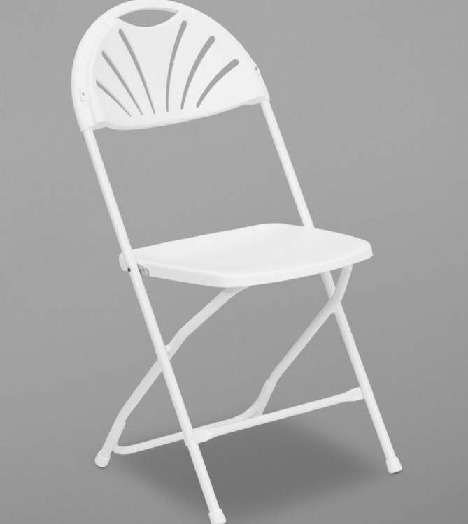 Table and chairs rental in Modesto, CA -